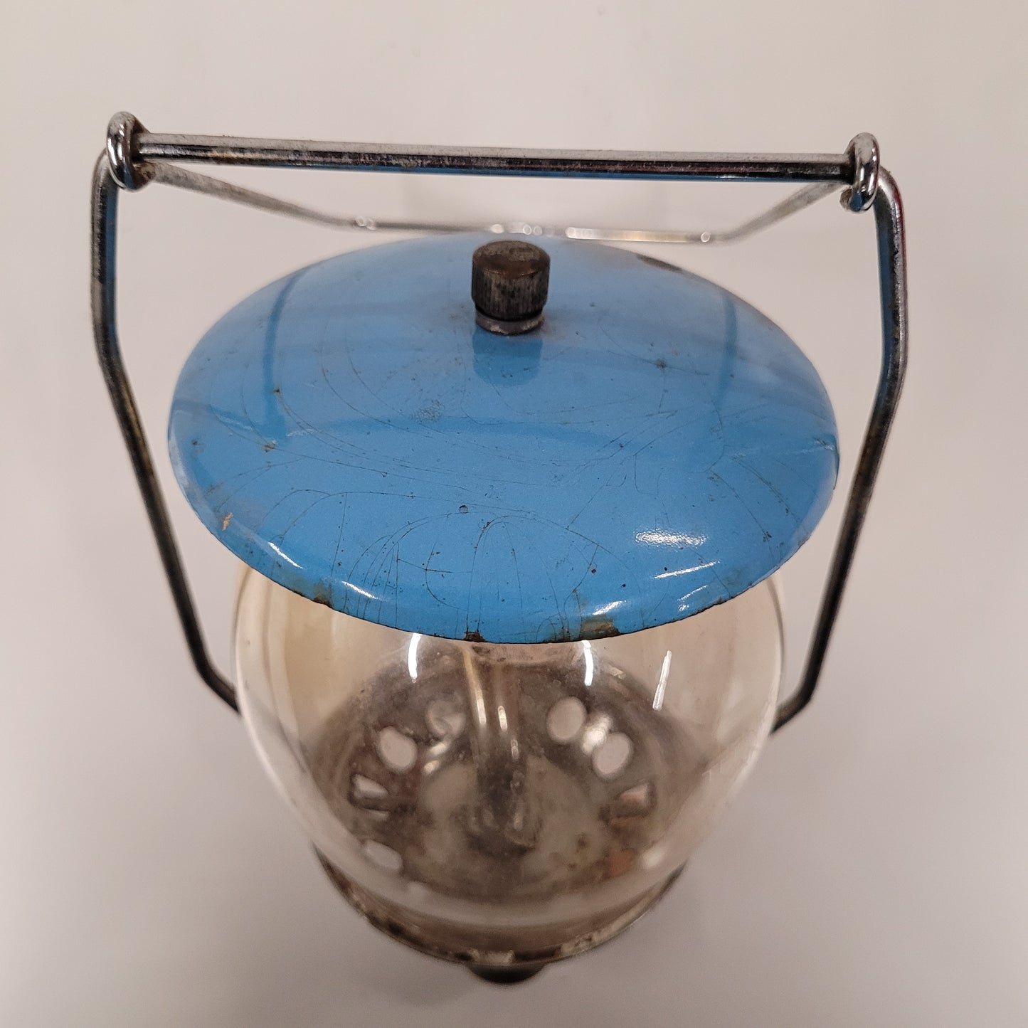 Vintage Campista 4312 Portable Propane Camp Light, Cracked Globe