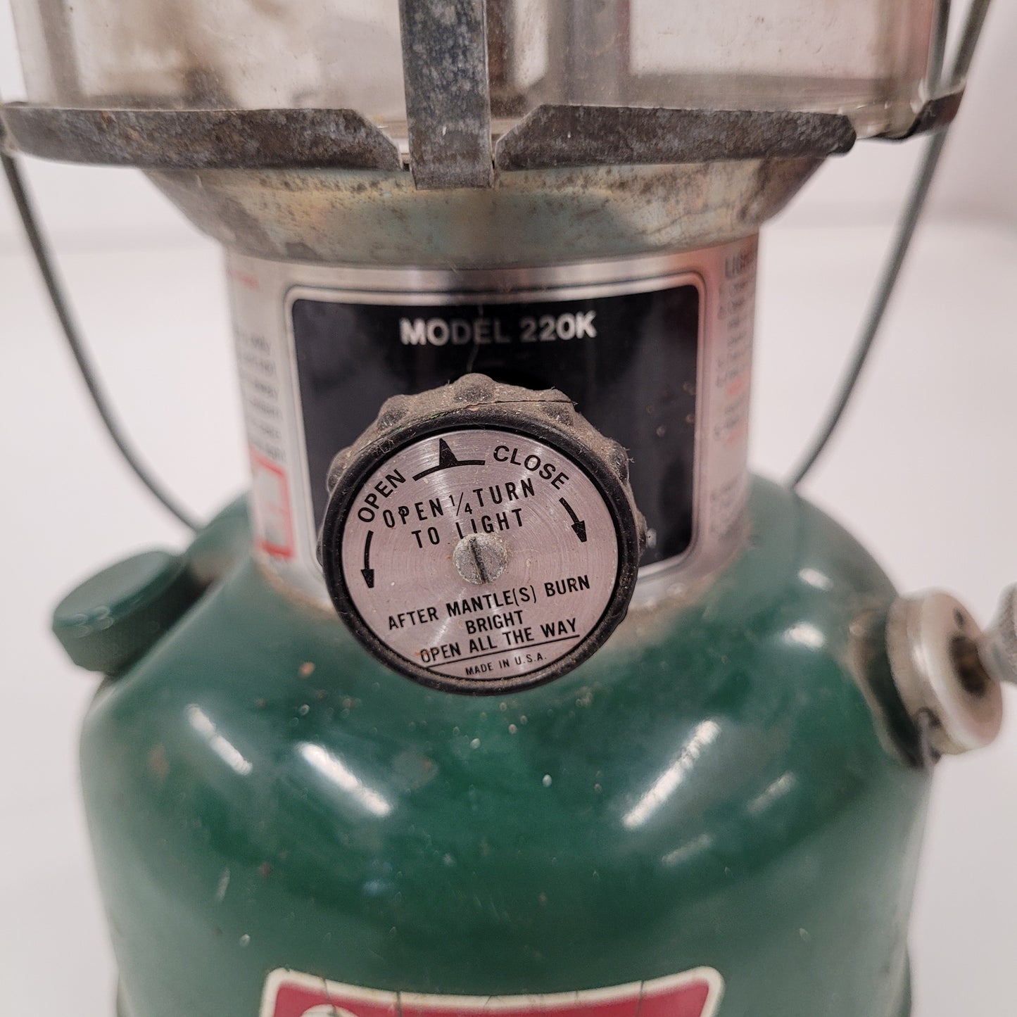 Vintage Green Coleman Dual Mantle Lantern Model No 220k 1982 Made in Kansas