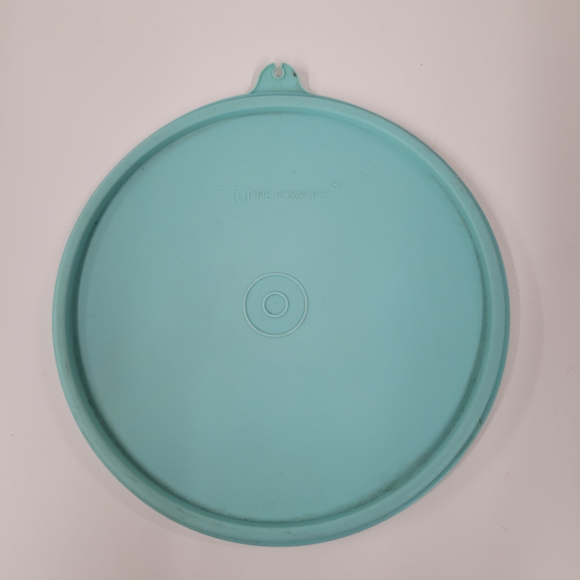 Vintage Tupperware Light Blue Lid 228-18