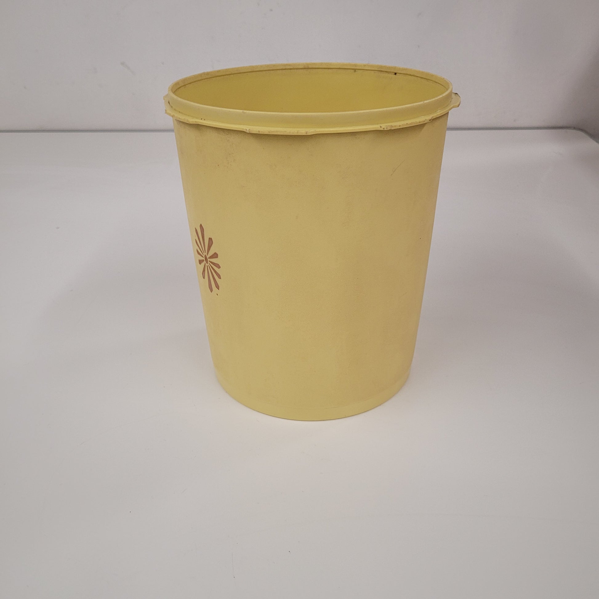 Vintage Tupperware Storage Container No Lid 805-5