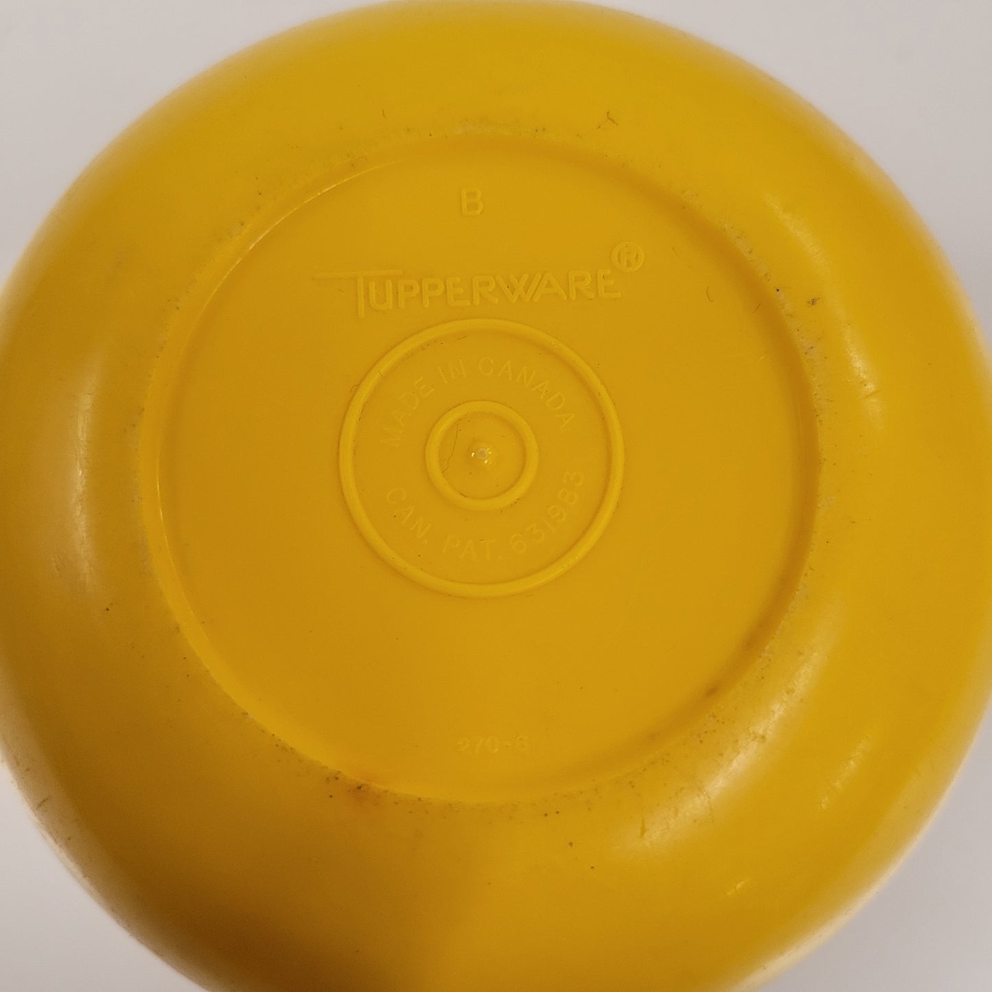 Vintage Yellow Tupperware Bowl With Lid 270-6