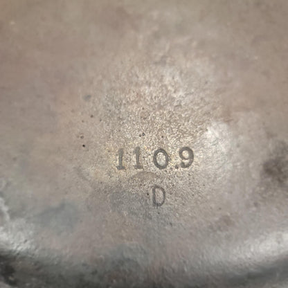 Wagner #9, 1109, Cast Iron Griddle