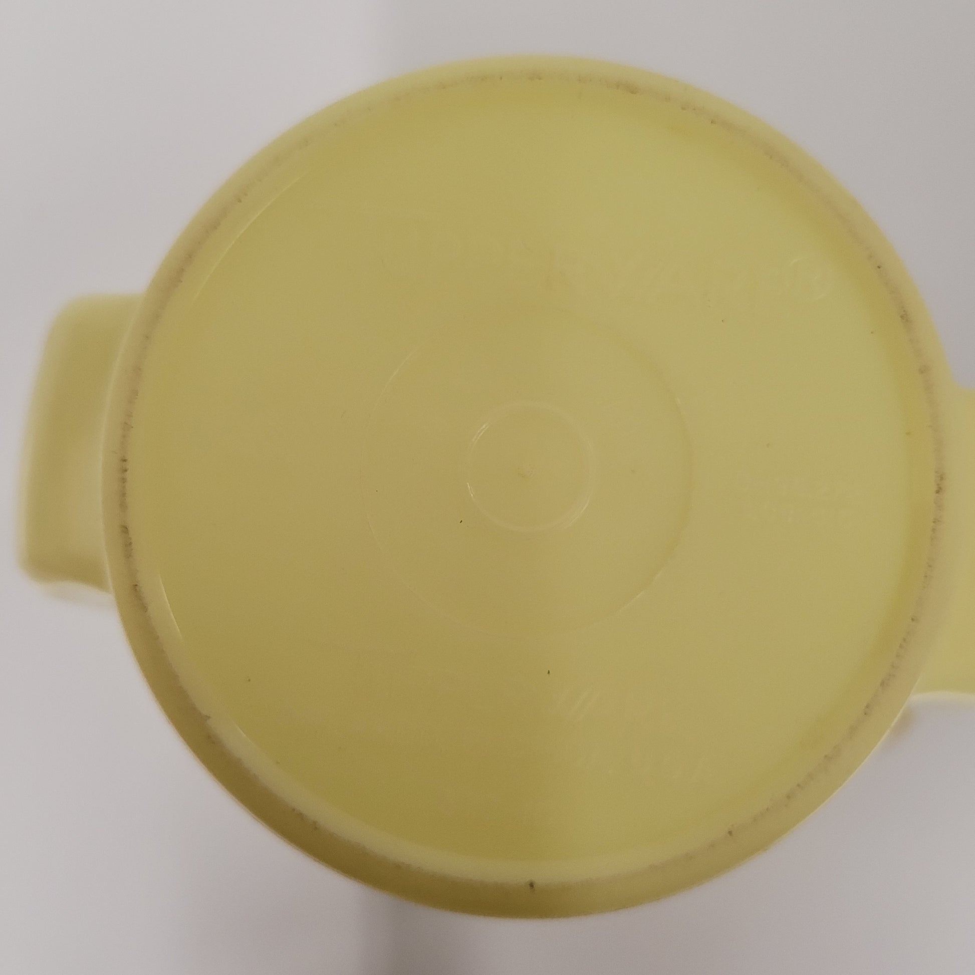 Vintage Yellow Tupperware 2 Sided Flip Top Container With Lid 577-10