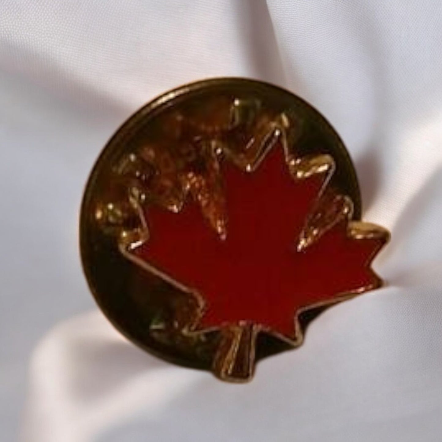 Canadian Maple Leaf Pinback Button