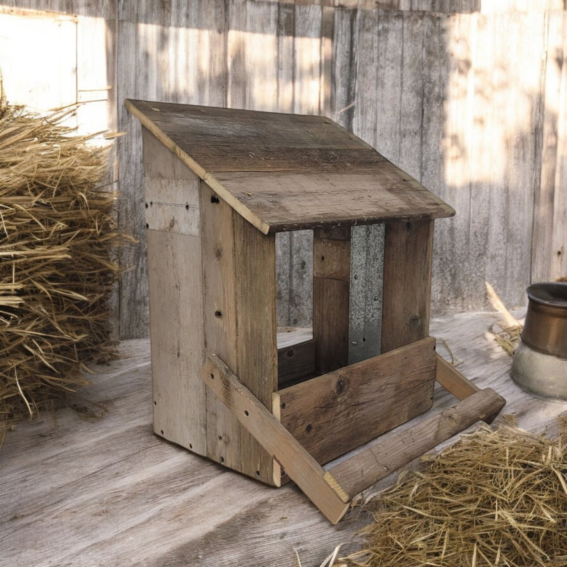 wooden chicken nesting box 