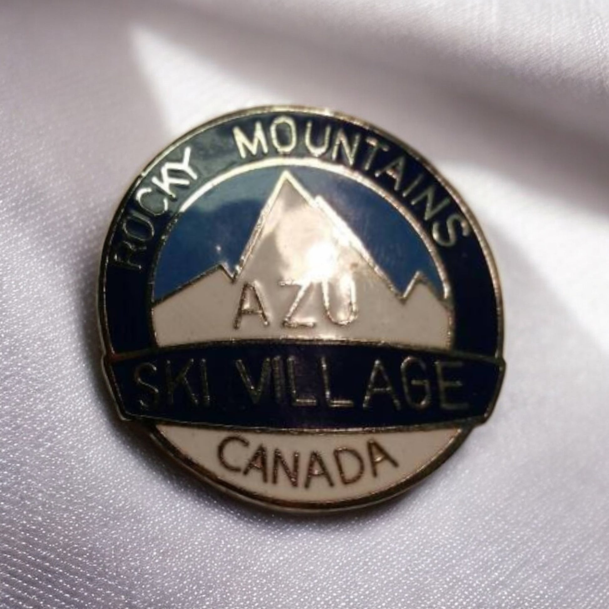 Rocky Mountains Azu Push Back Pin