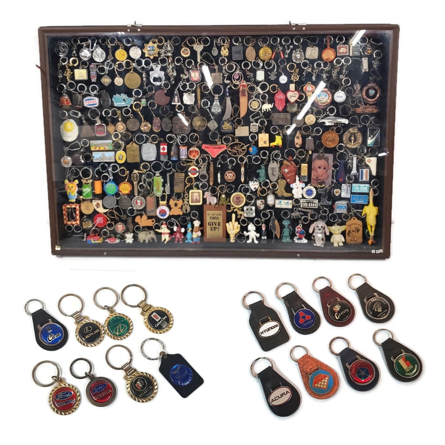 Happpiness Is Yelling Bingo Keychain Vintage Collectible