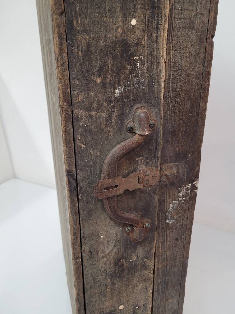 antique wooden tool box builder and undertaker