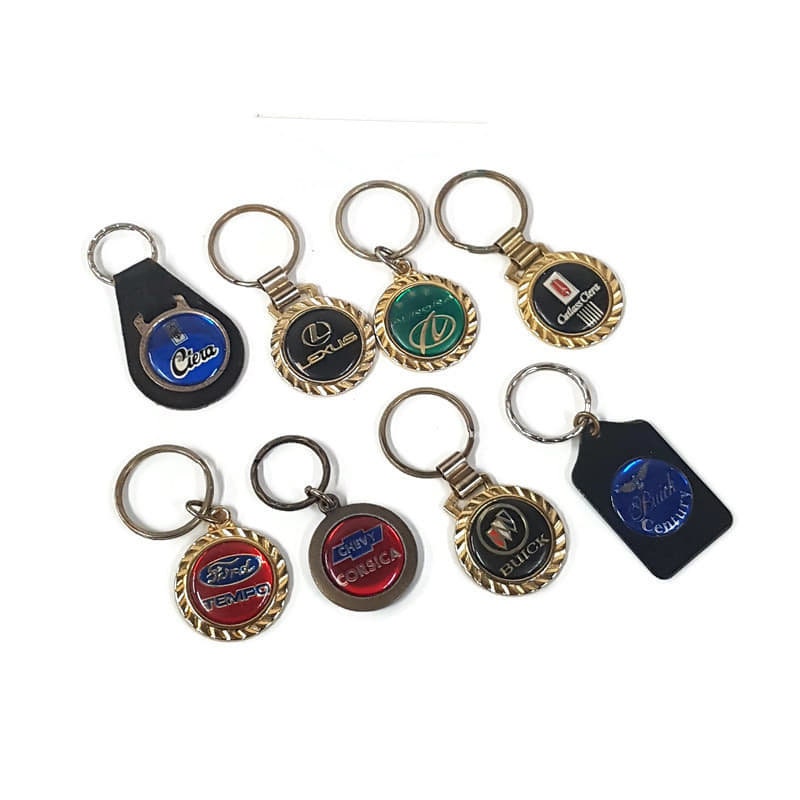oldsmobile calais key chain keychain key fob keytag vintage automotove keychain gift collectible